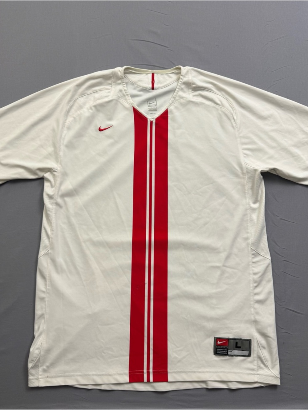 Vintage Nike FIT DRY Soccer Jersey T-Shirt Athletic V-Neck Striped White/Red L